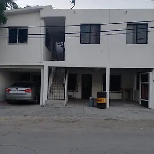https://la-casa-jorge-marvin.quintano-roohotels.com