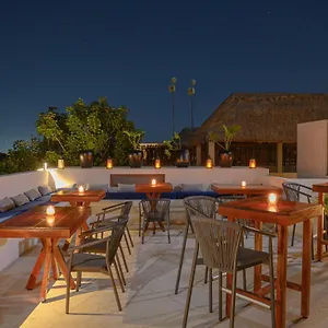 https://kasa-hotel-kuyen.quintano-roohotels.com