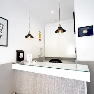 https://hospedaria-buganvilia-by-amcf.hotelaalgarve.com